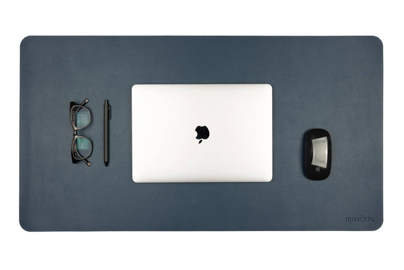 Anecdote Desk Pad: Hunter Green / Large