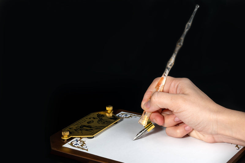 Dip Pen & G Nib
