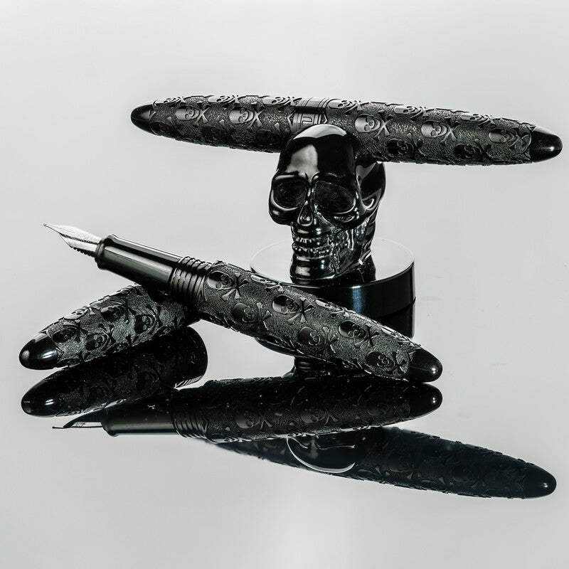 Benu Classic Black Skull Fountain Pen Stand